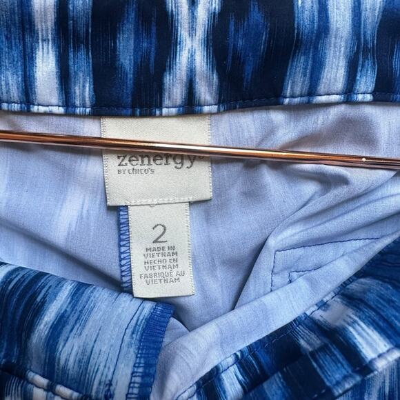 Zenergy By Chico’s Neema Ikat Carsyn Crops Sz 2 medium - Picture 5 of 9